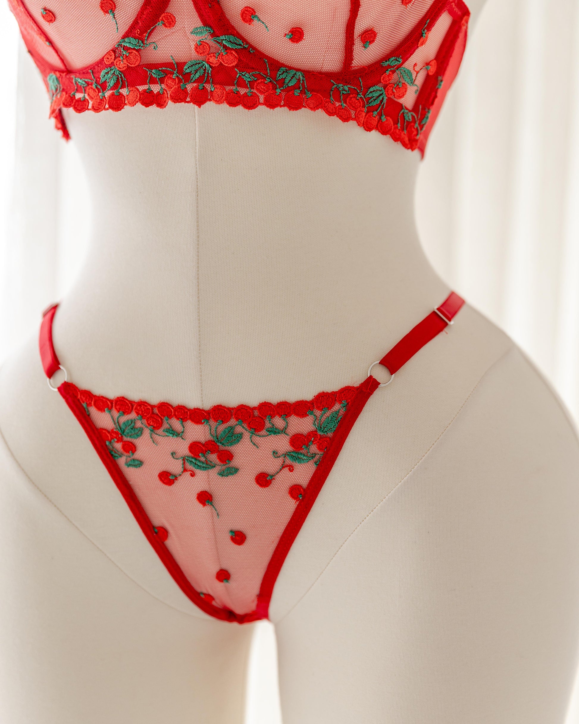Cherry Kırmızı Kirazlı Desteksiz Bralet Takım