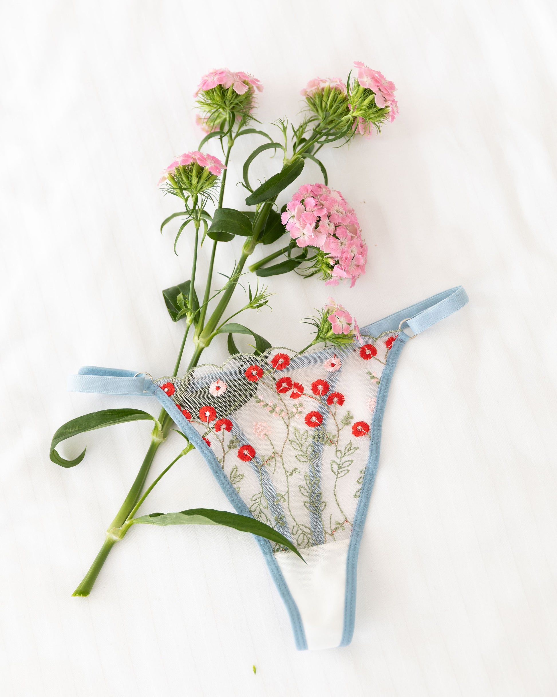 Flora Çiçekli Mavi Desteksiz Bralet Takım
