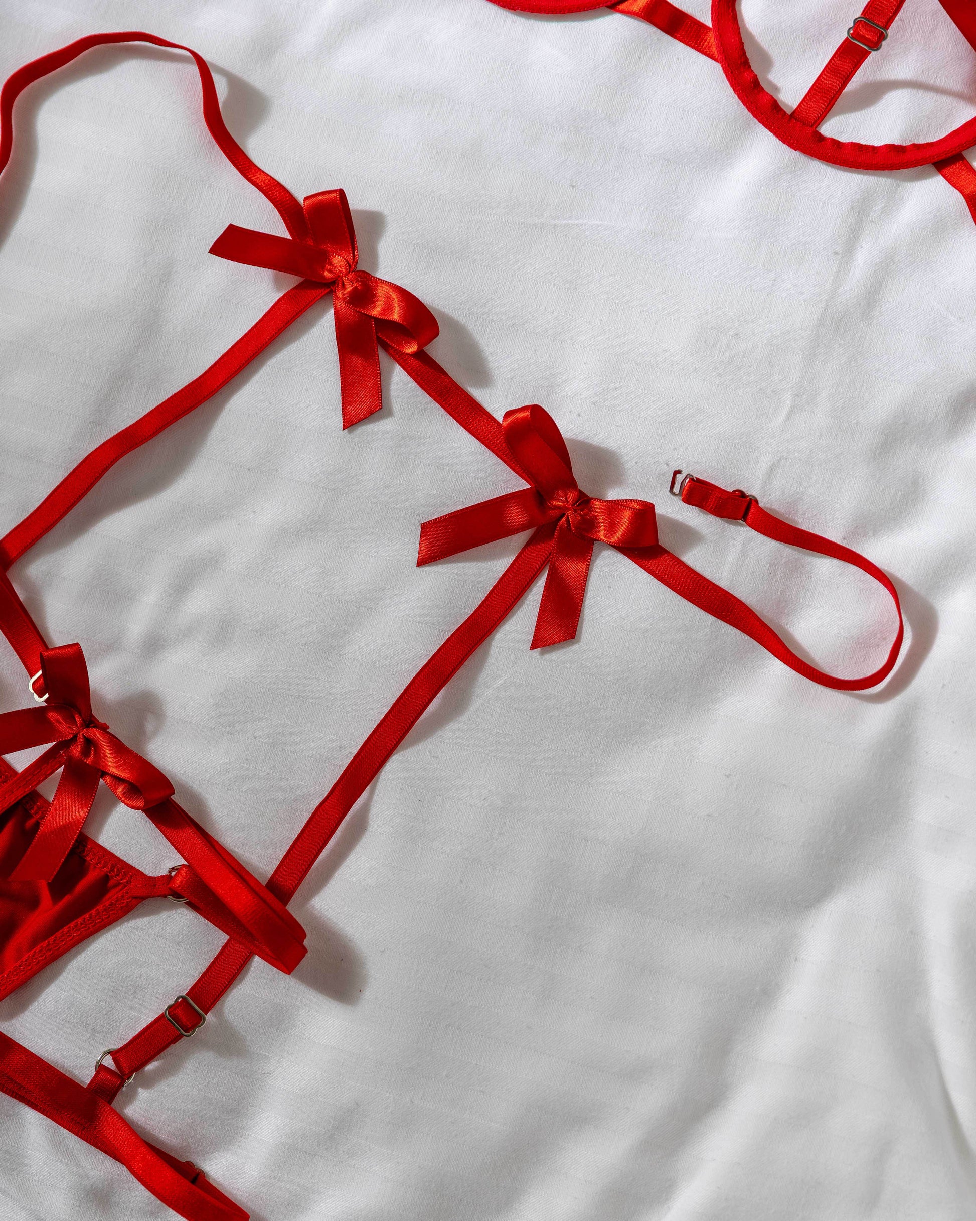 Lamia Kırmızı Kurdela Detaylı Harness Set