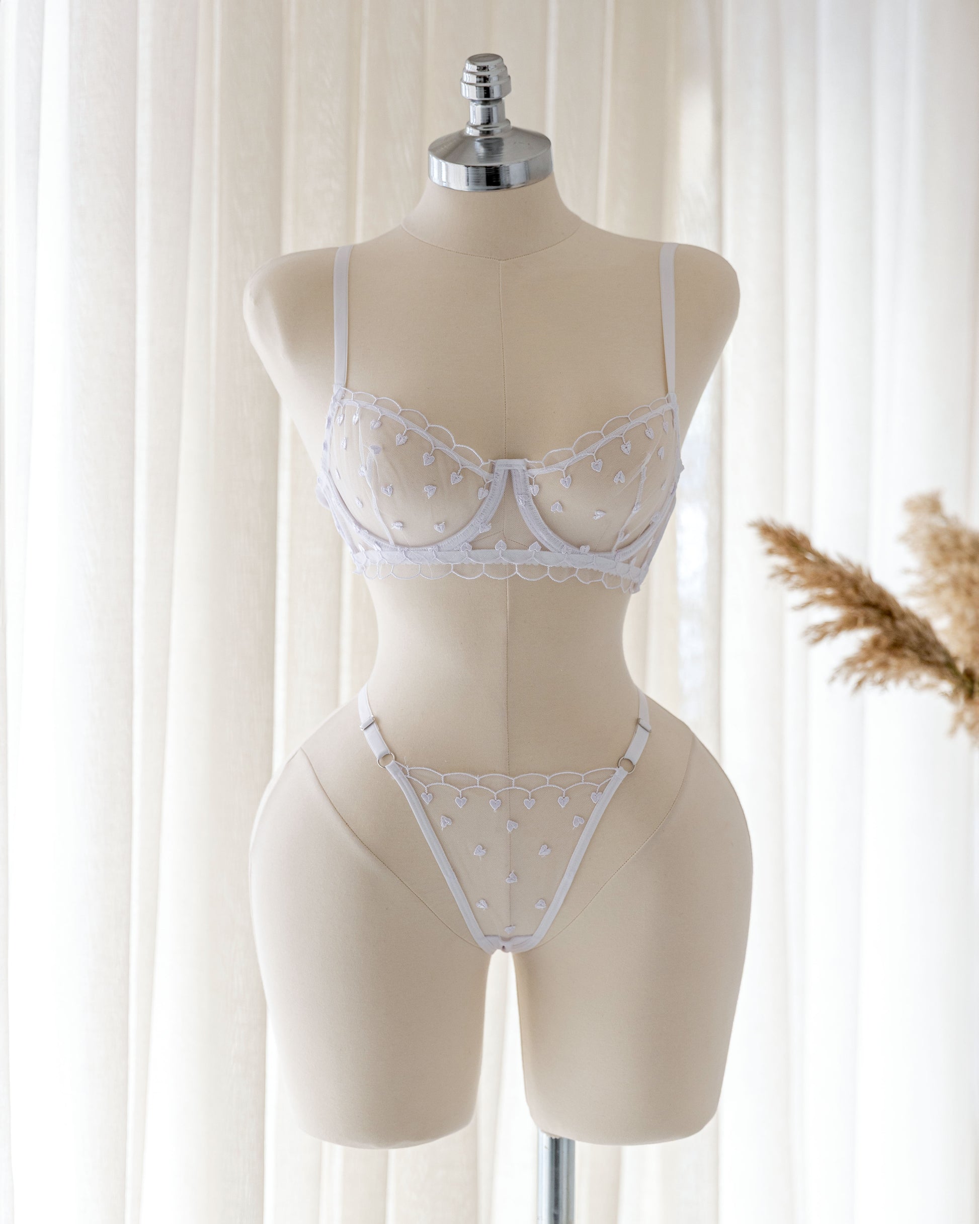Love Beyaz Desteksiz Bralet Takım