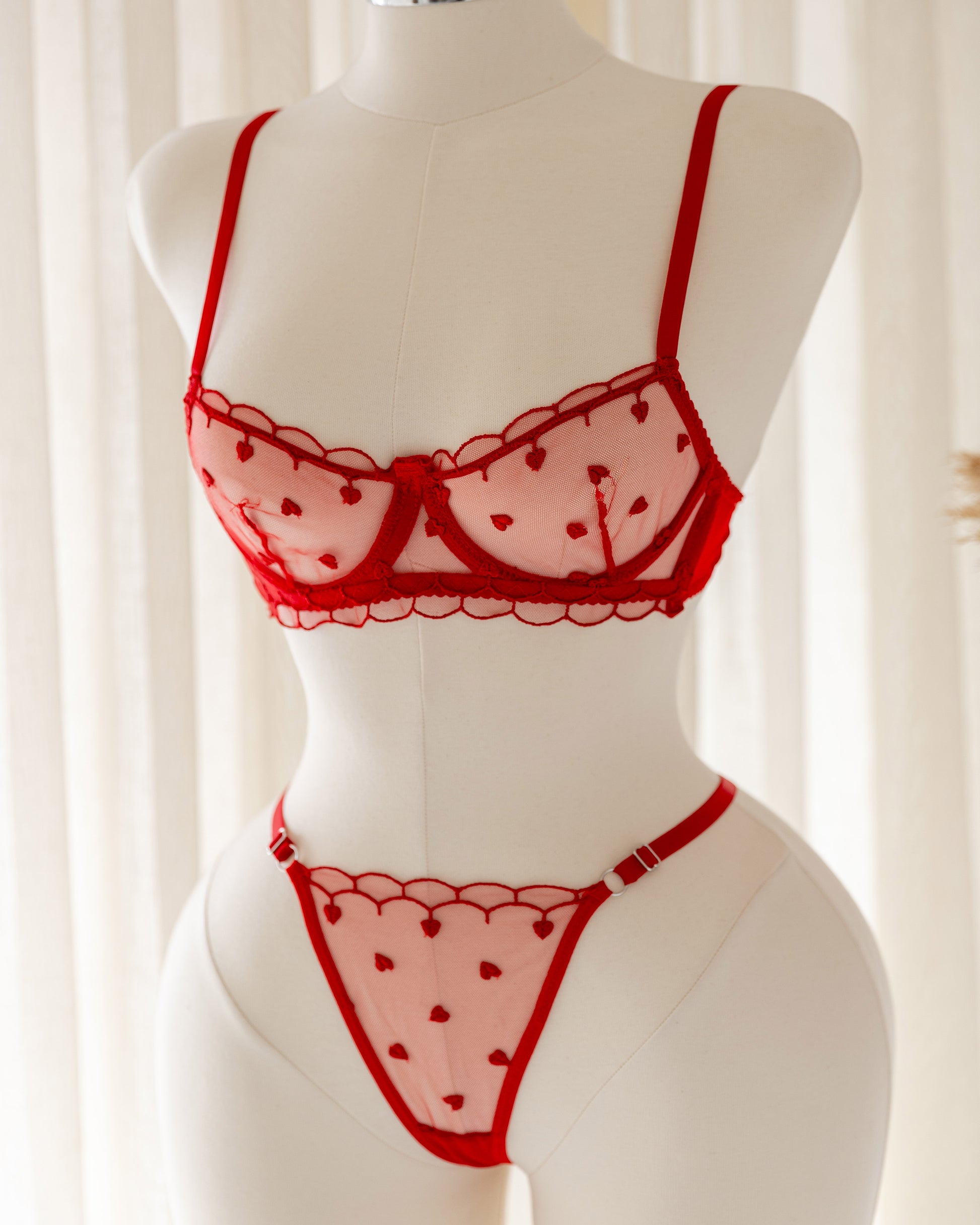 Love Kırmızı Desteksiz Bralet Takım