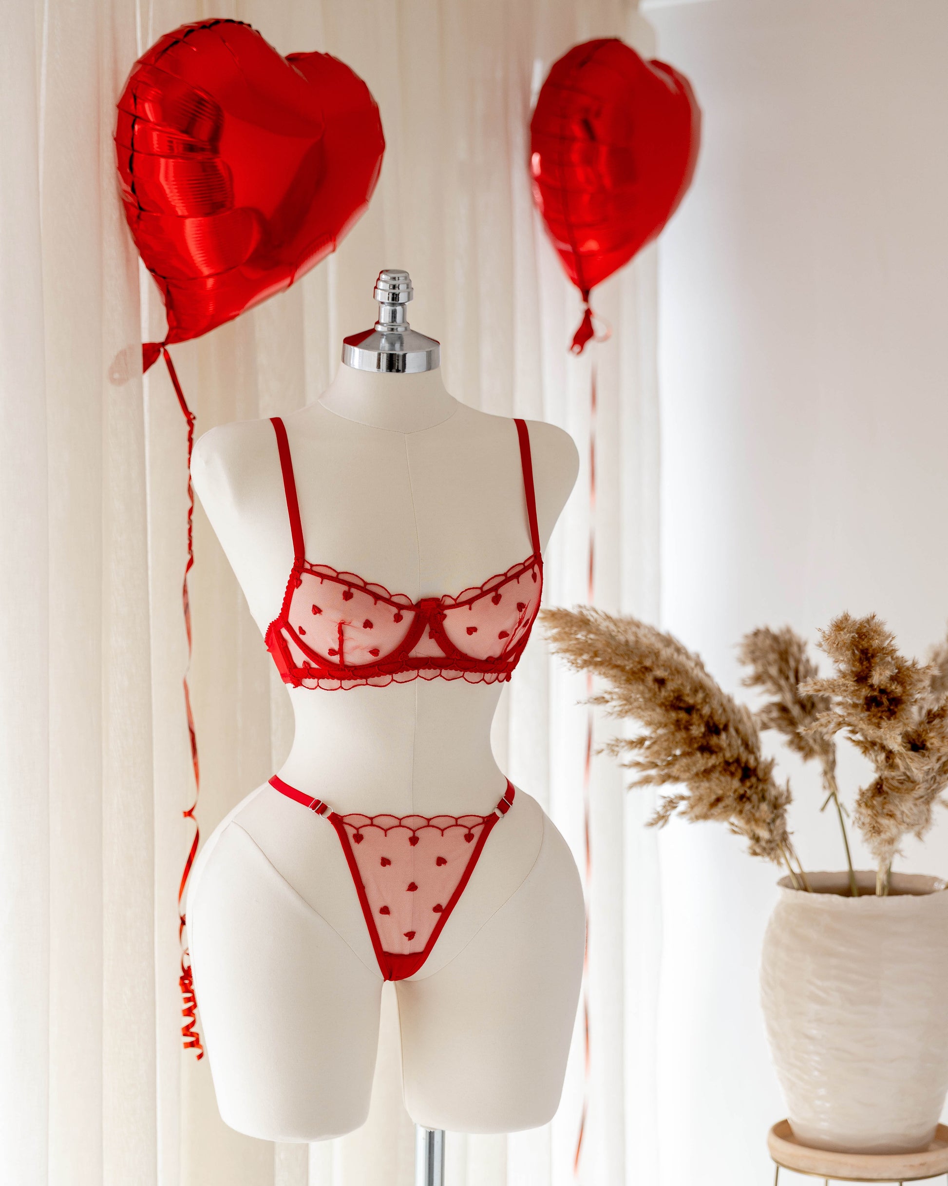 Love Kırmızı Desteksiz Bralet Takım
