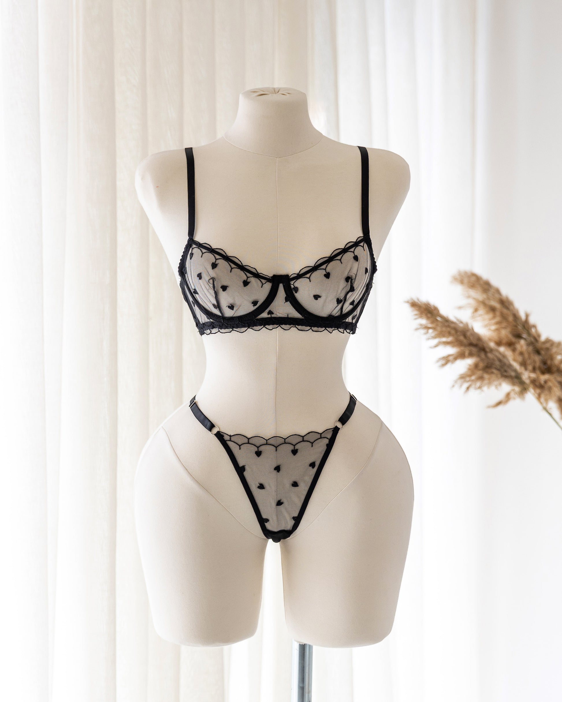Love Siyah Desteksiz Bralet Takım