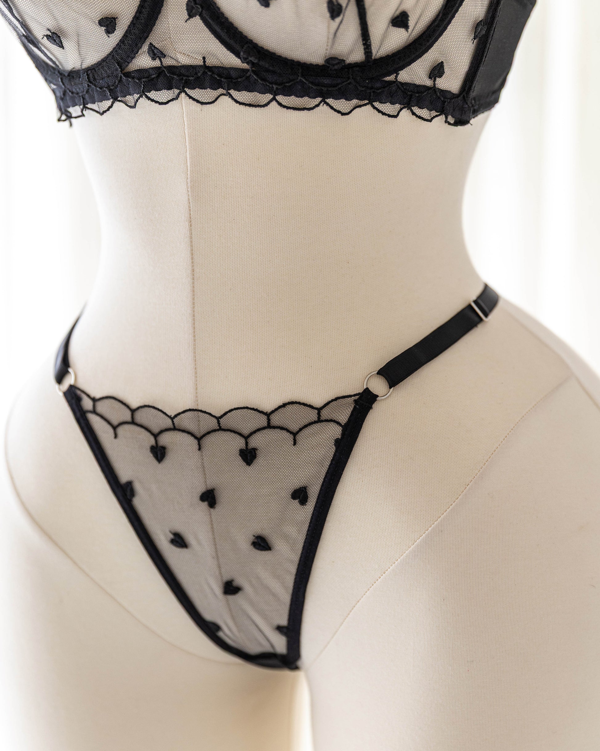 Love Siyah Desteksiz Bralet Takım