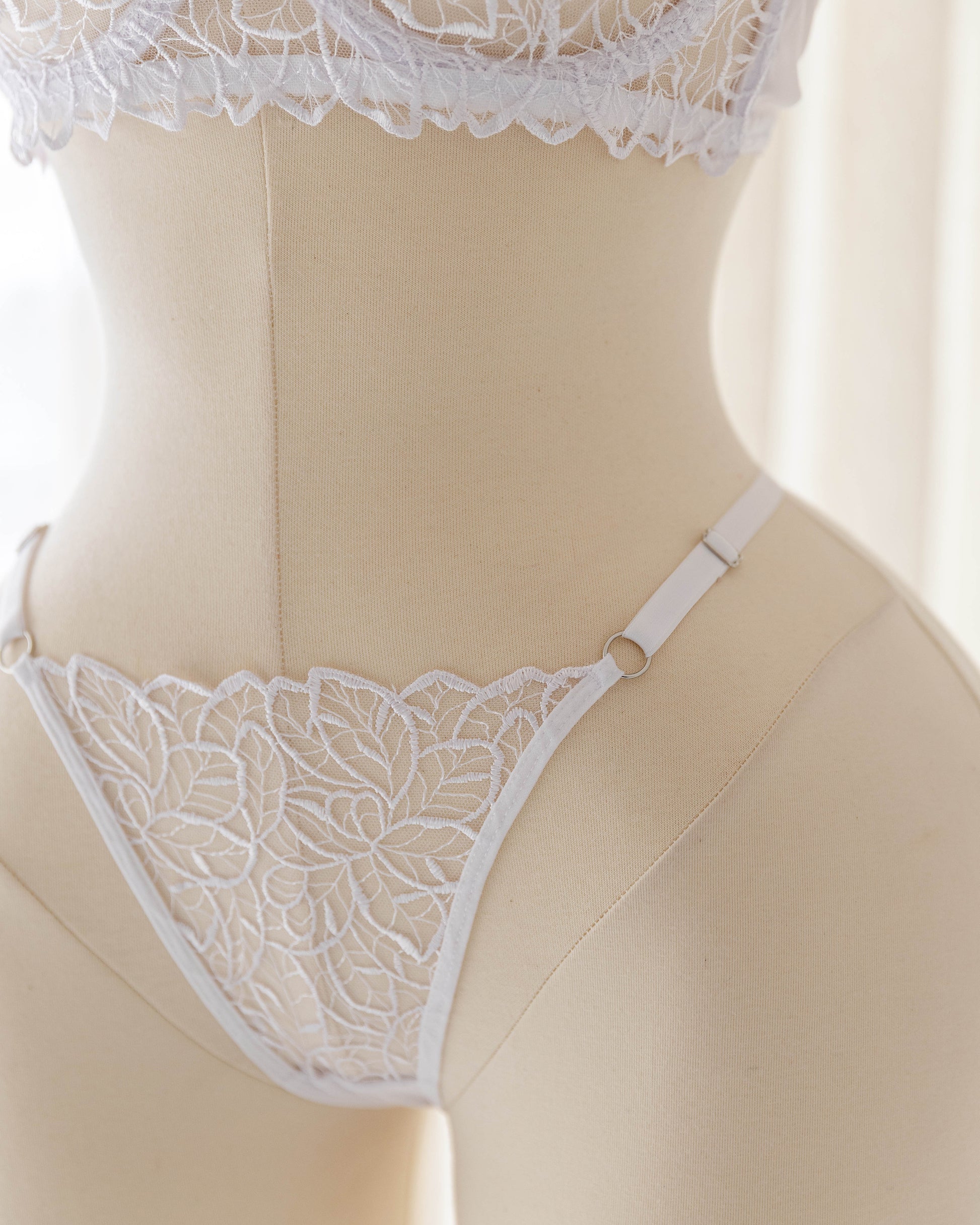 Rigel Beyaz Desteksiz Bralet Takım