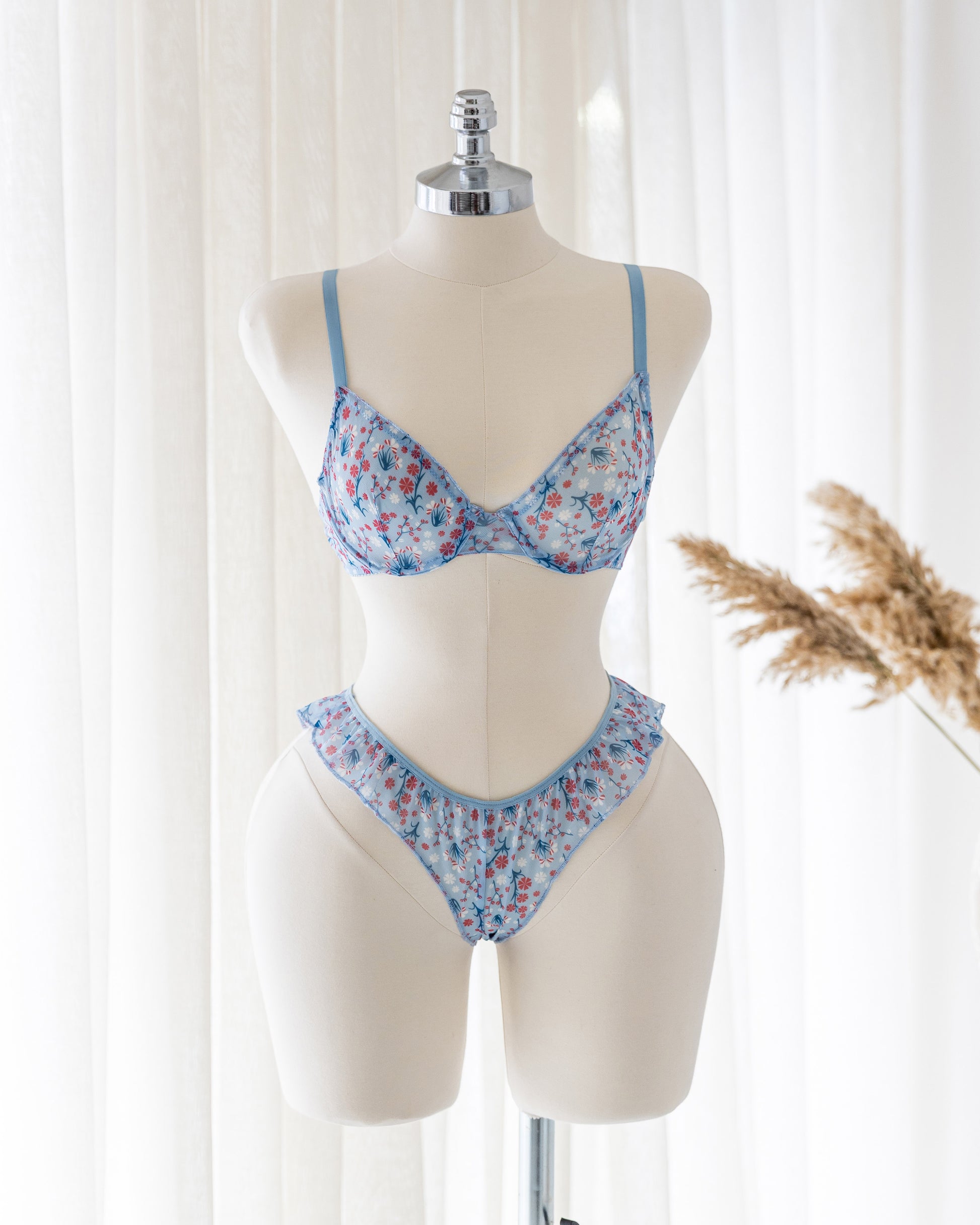 Sugar Çiçekli Mavi Tül Desteksiz Bralet Takım